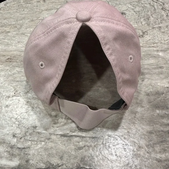 Under Armour Baseball Caps - Set of 4 - Picture 4 of 9